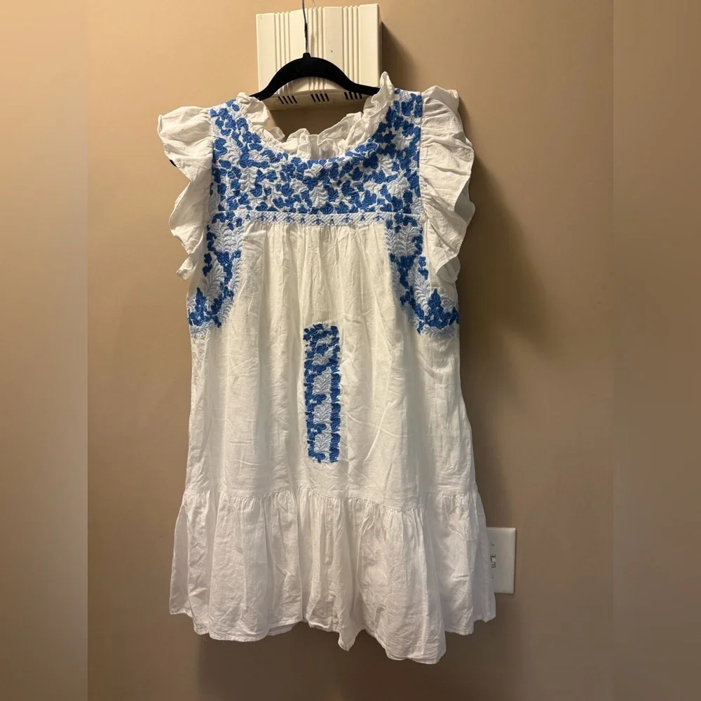 J. Marie M Boho Embroidered Dress blue white perfect condition smoke pet free - Picture 4 of 9